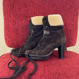 Tod’s Brown Suede Women's Boots with Cream Wool Trim